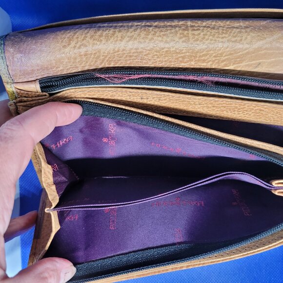 Anuschka Two For Joy Wallet - Picture 9 of 14